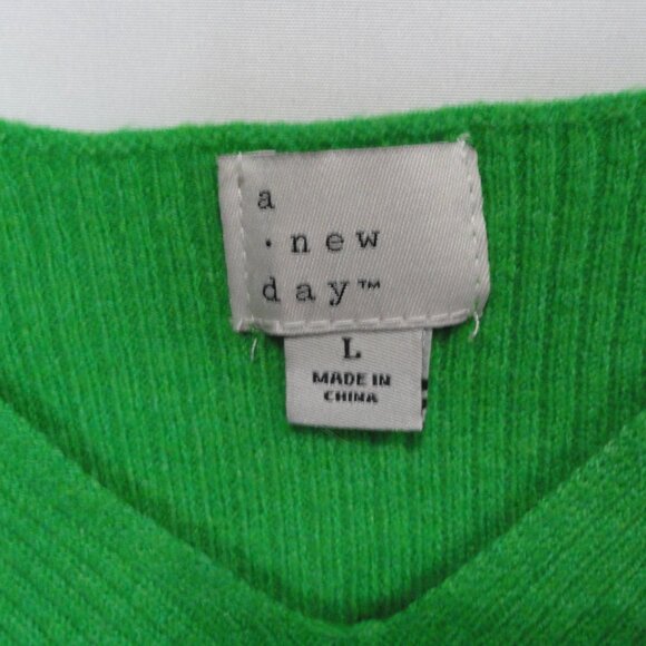 Lot of 2 Tops - A New Day Green Tops - Women's Size Large - Picture 9 of 11